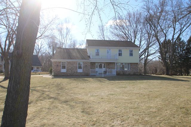 N67W30777 Swallow LANE, Hartland, WI 53029