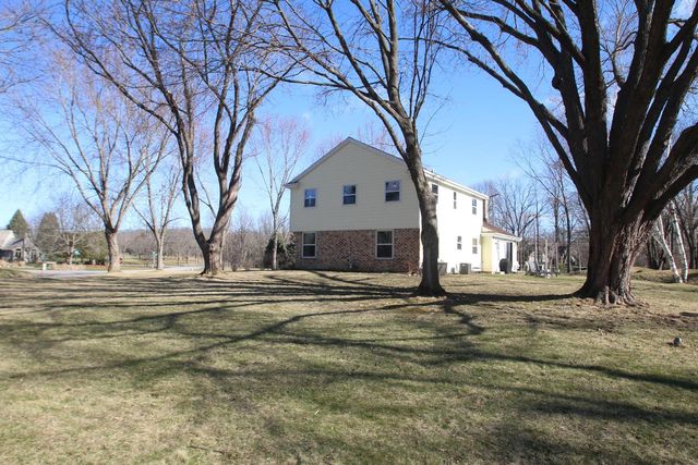N67W30777 Swallow LANE, Hartland, WI 53029