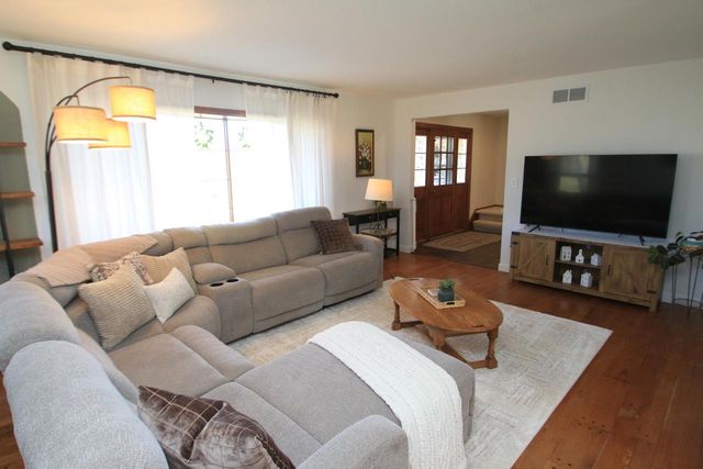 N67W30777 Swallow LANE, Hartland, WI 53029