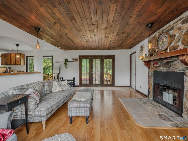 70 Stepstone Hill Road, Guilford, CT 06437