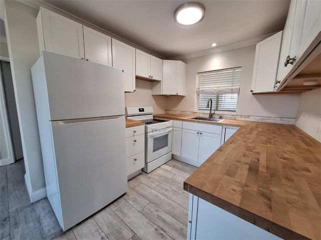 9150 44th Avenue 1-5, Sebastian, FL 32958