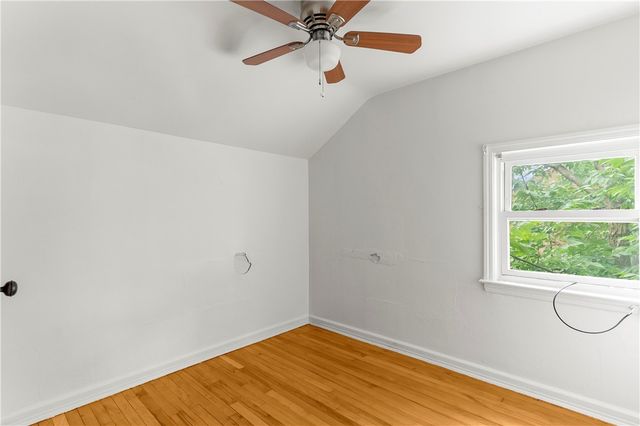 1099 George St, Sharon, PA 16146