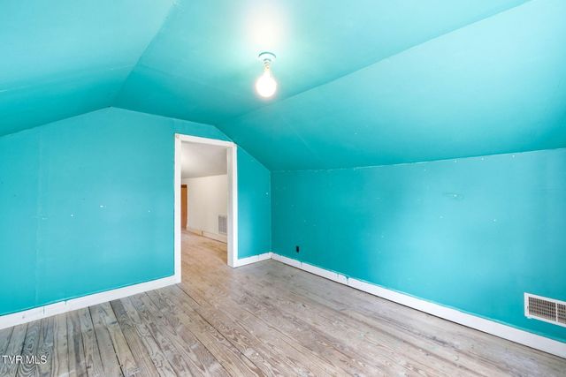 220 North Reece Avenue, Mountain City, TN 37683
