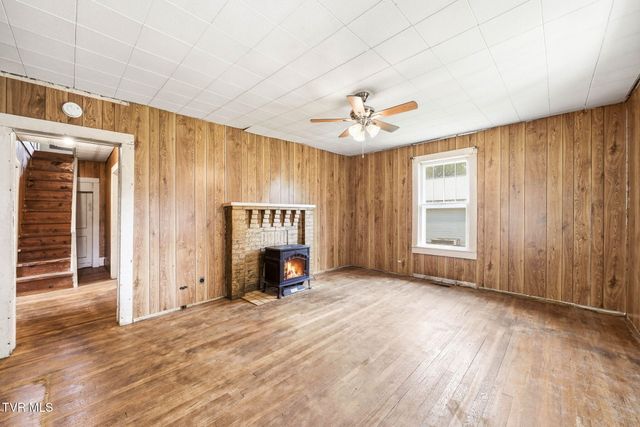 220 North Reece Avenue, Mountain City, TN 37683