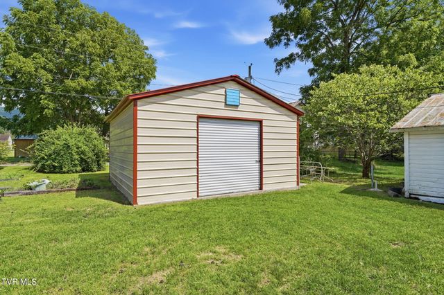 220 North Reece Avenue, Mountain City, TN 37683