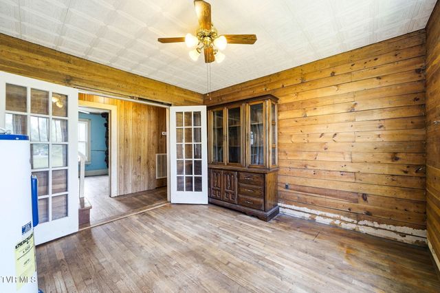 220 North Reece Avenue, Mountain City, TN 37683