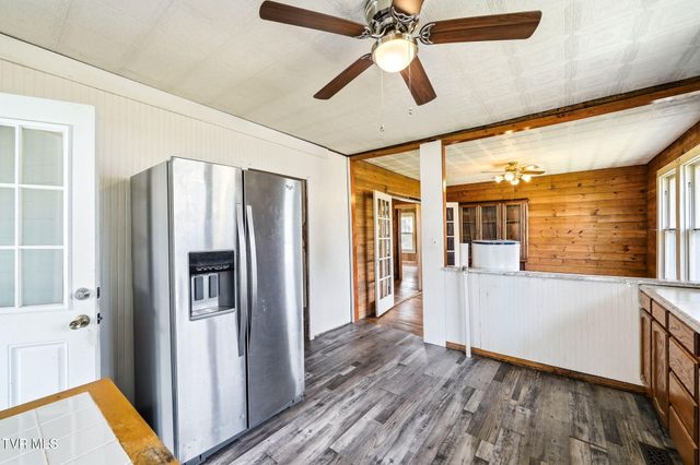 220 North Reece Avenue, Mountain City, TN 37683