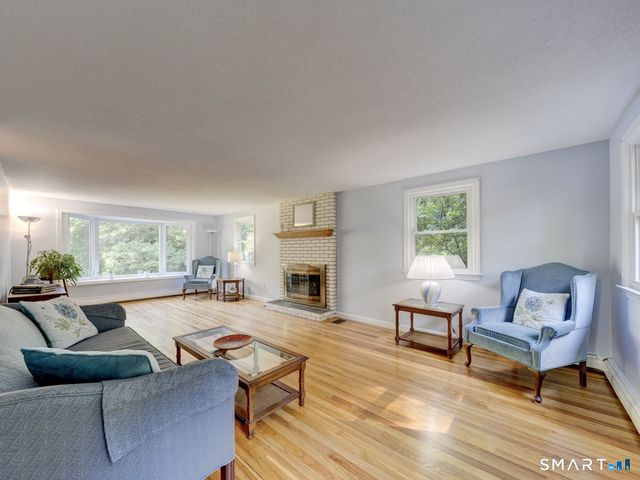 199 Grindle Brook Road, Glastonbury, CT 06073