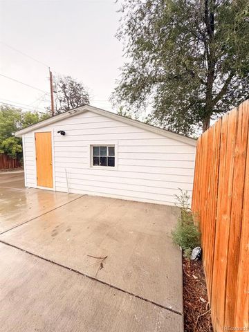 1671 Oswego Street, Aurora, CO 80010
