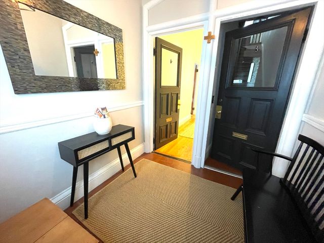 26 Clifford St 1, Boston, MA 02119