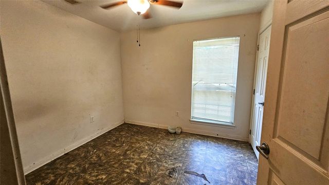 2311 12th Avenue, La Marque, TX 77568