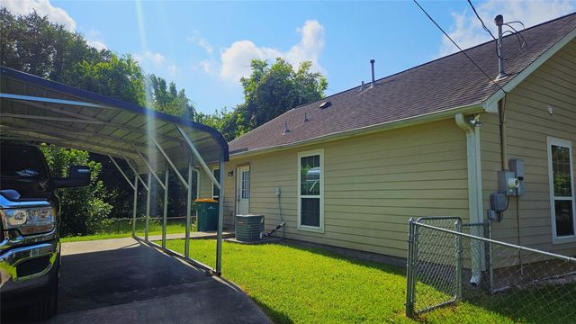 2311 12th Avenue, La Marque, TX 77568