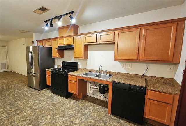 2311 12th Avenue, La Marque, TX 77568