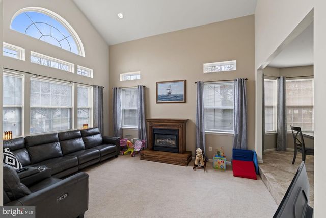 42 CRANBERRY DR, Mays Landing, NJ 08330