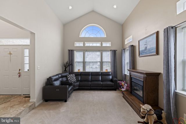 42 CRANBERRY DR, Mays Landing, NJ 08330