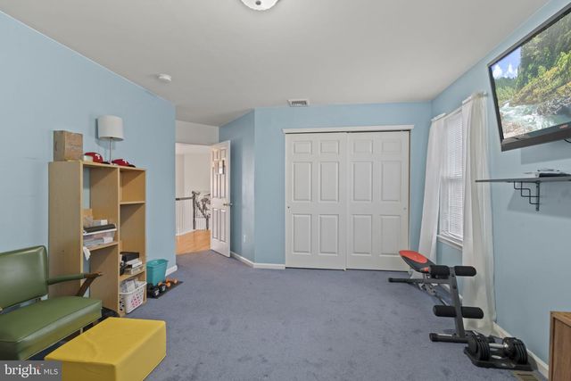 42 CRANBERRY DR, Mays Landing, NJ 08330