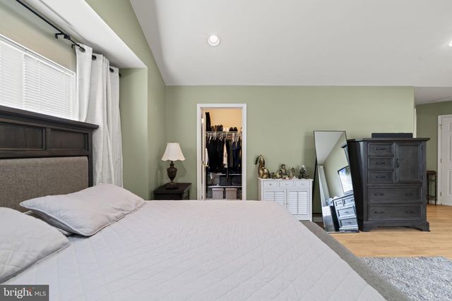 42 CRANBERRY DR, Mays Landing, NJ 08330