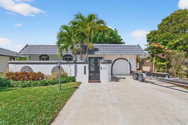 6647 Paul Mar Drive, Lantana, FL 33462