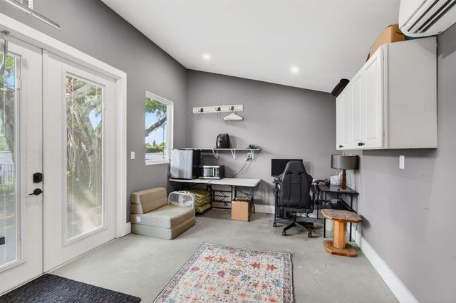 6647 Paul Mar Drive, Lantana, FL 33462