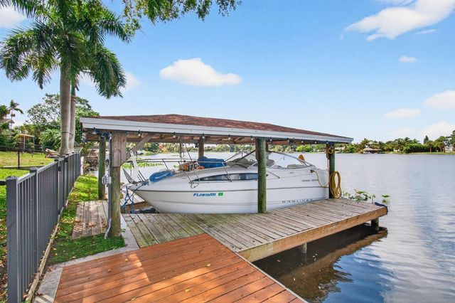 6647 Paul Mar Drive, Lantana, FL 33462