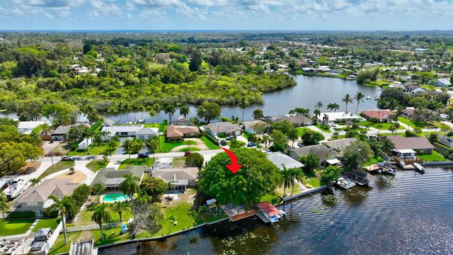 6647 Paul Mar Drive, Lantana, FL 33462