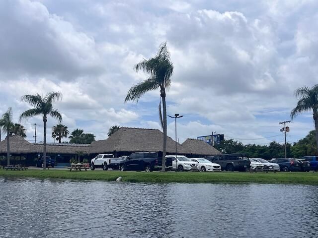 6647 Paul Mar Drive, Lantana, FL 33462