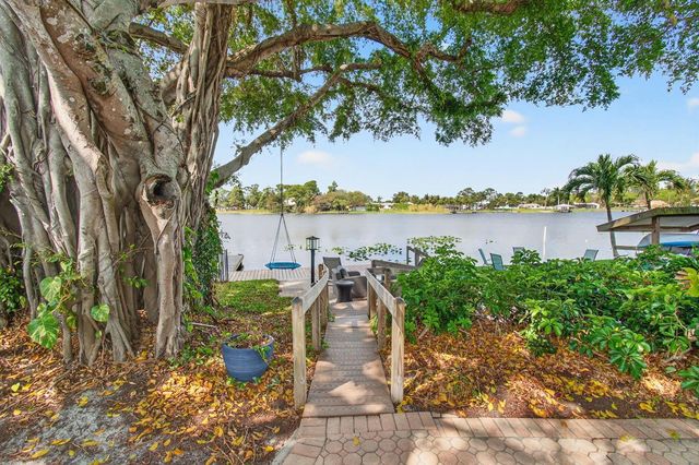 6647 Paul Mar Drive, Lantana, FL 33462
