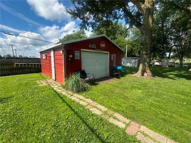 101 Crest Drive, Excelsior Springs, MO 64024