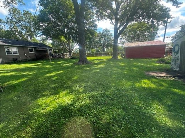 101 Crest Drive, Excelsior Springs, MO 64024