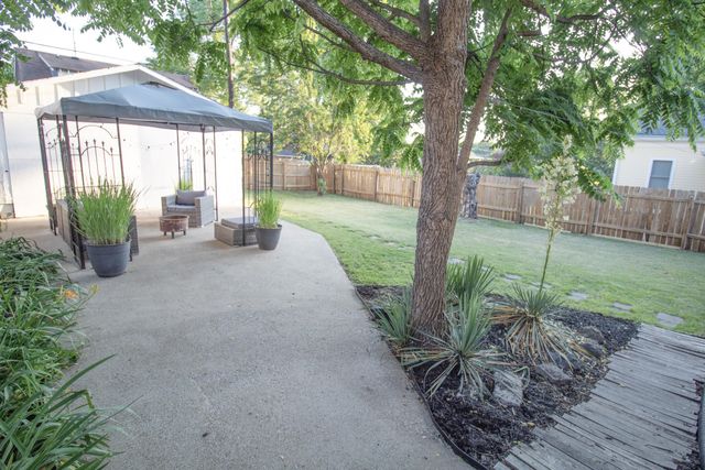 1414 Gartland AVE, Nashville, TN 37206