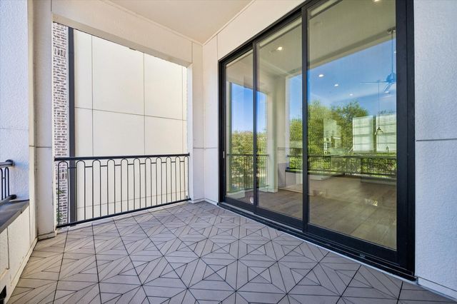 9663 Kings Cross Station, Houston, TX 77045