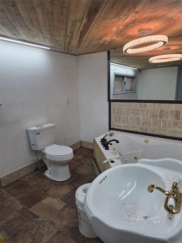 2804 Lynn Dell Drive, Tool, TX 75143