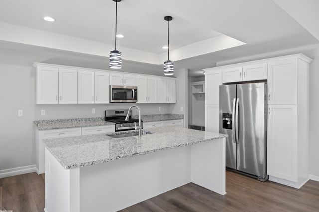 45215 Fairchild Road, Macomb, MI 48042