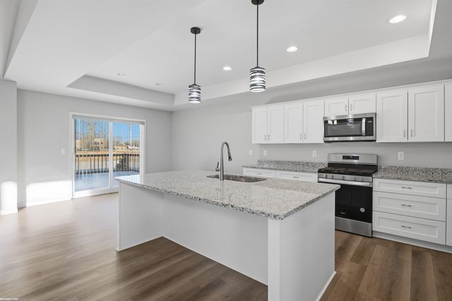 45215 Fairchild Road, Macomb, MI 48042