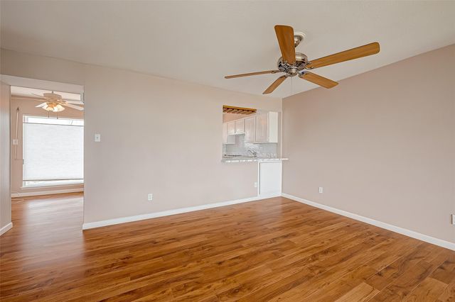 10 Mariner Village Drive, Pasadena, TX 77586