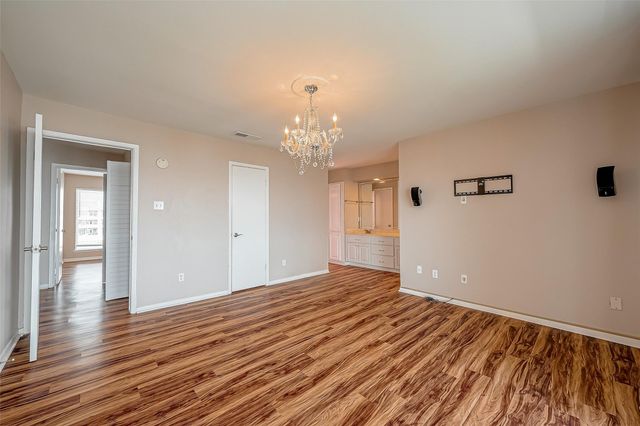 10 Mariner Village Drive, Pasadena, TX 77586