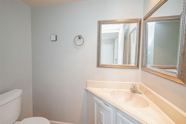 10 Mariner Village Drive, Pasadena, TX 77586