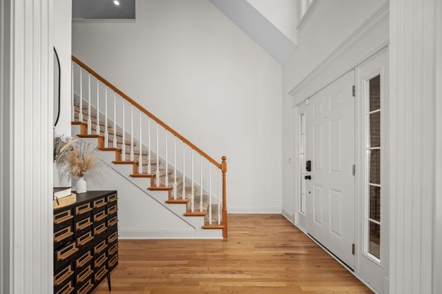 1921 Walking Dr, Murfreesboro, TN 37130