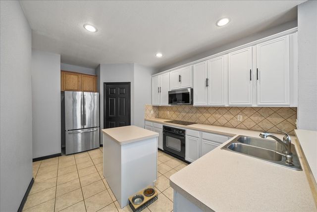 2900 Windridge Lane, Corinth, TX 76208