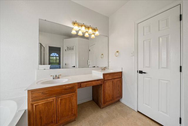 2900 Windridge Lane, Corinth, TX 76208
