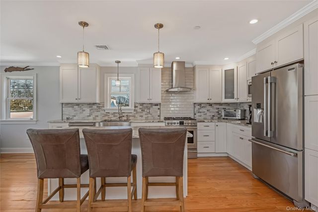 24 North Boulevard, East Rockaway, NY 11518