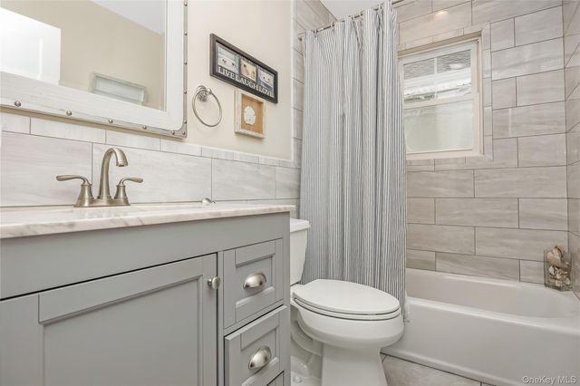 24 North Boulevard, East Rockaway, NY 11518