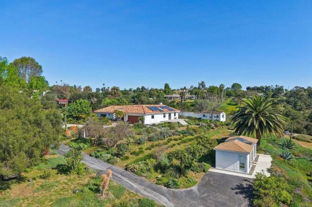 1761 Winterwarm Drive, Fallbrook, CA 92028