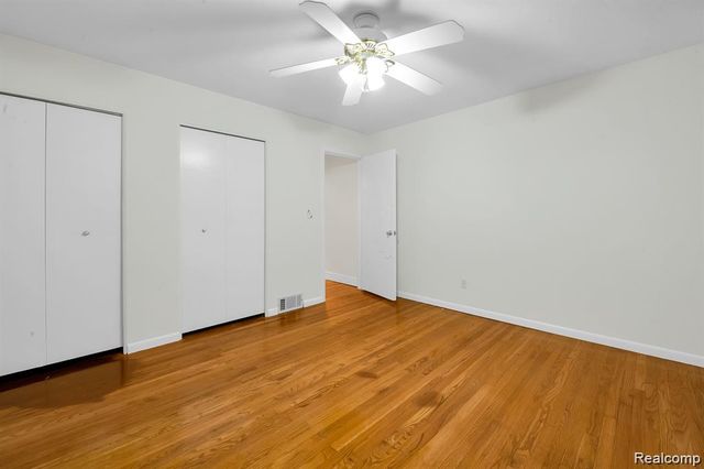 28314 James Drive, Warren, MI 48092