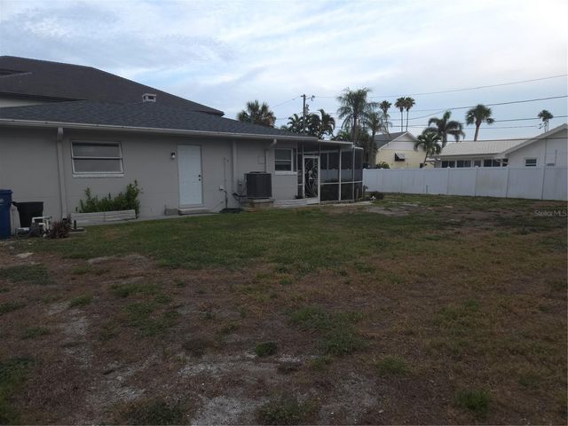 106 15TH STREET, Belleair Beach, FL 33786