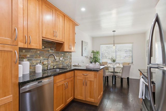 2315 Sharon Road, Menlo Park, CA 94025