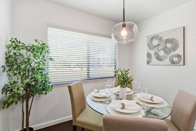 2315 Sharon Road, Menlo Park, CA 94025