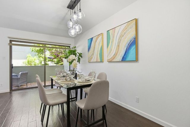 2315 Sharon Road, Menlo Park, CA 94025