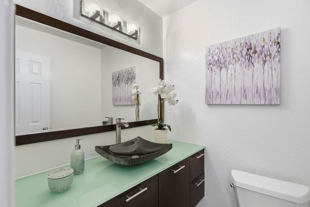 2315 Sharon Road, Menlo Park, CA 94025