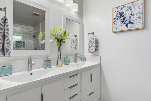2315 Sharon Road, Menlo Park, CA 94025